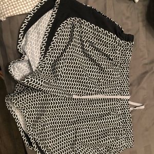 Athletic Shorts M